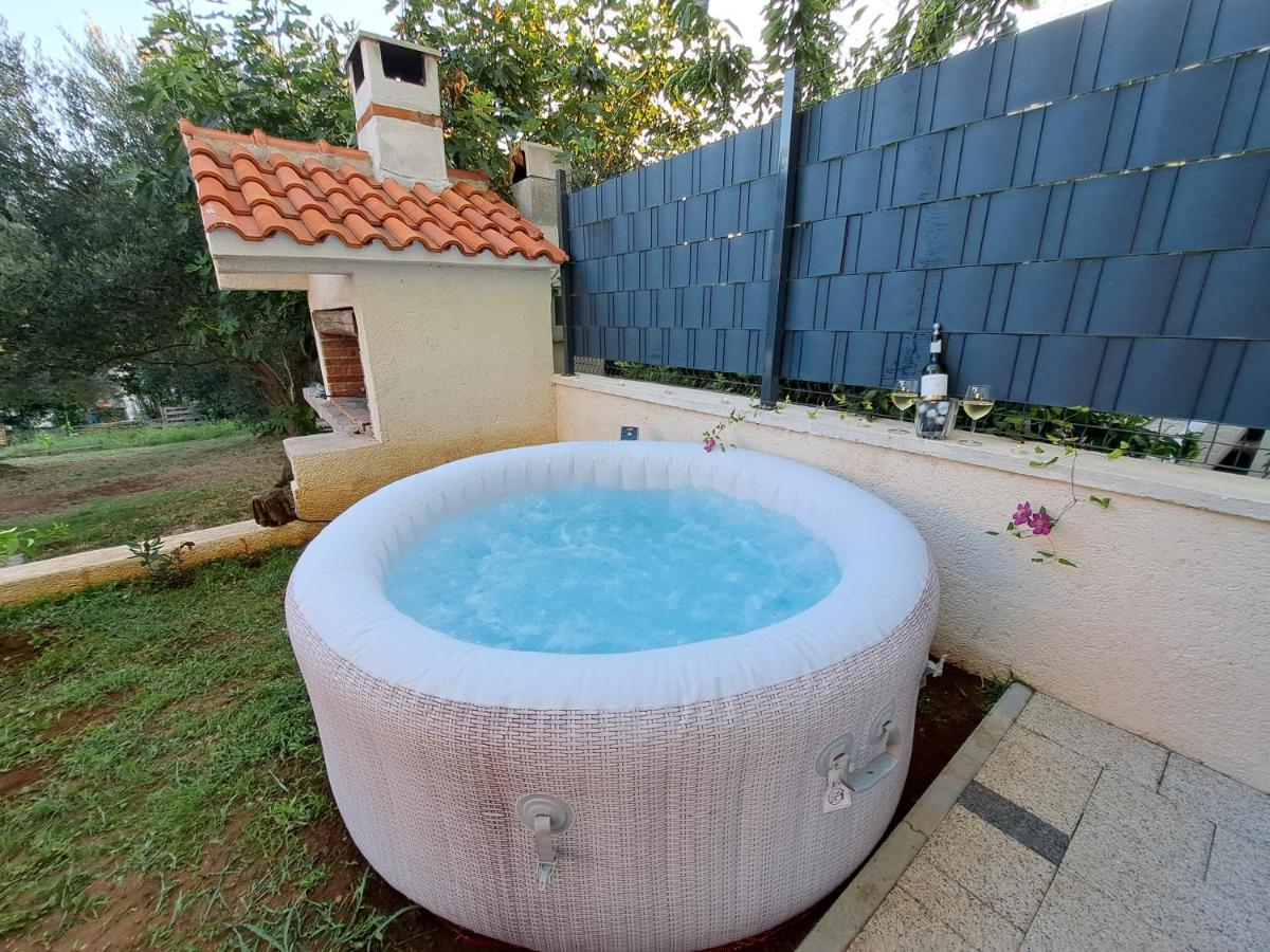 Jalumi Apartment ซาดาร์ ภายนอก รูปภาพ