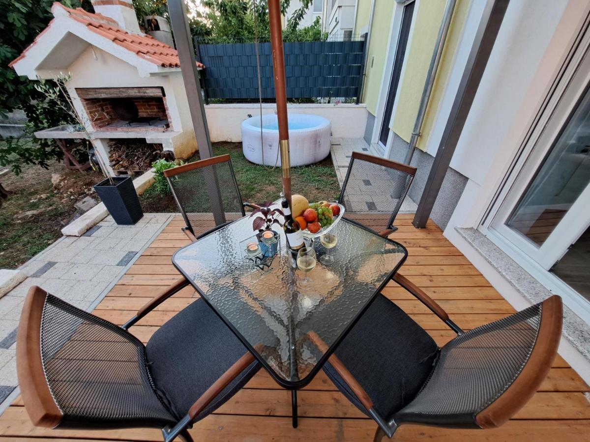 Jalumi Apartment ซาดาร์ ภายนอก รูปภาพ